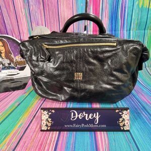 GIVENCHY Calfskin Medium Pandora Black